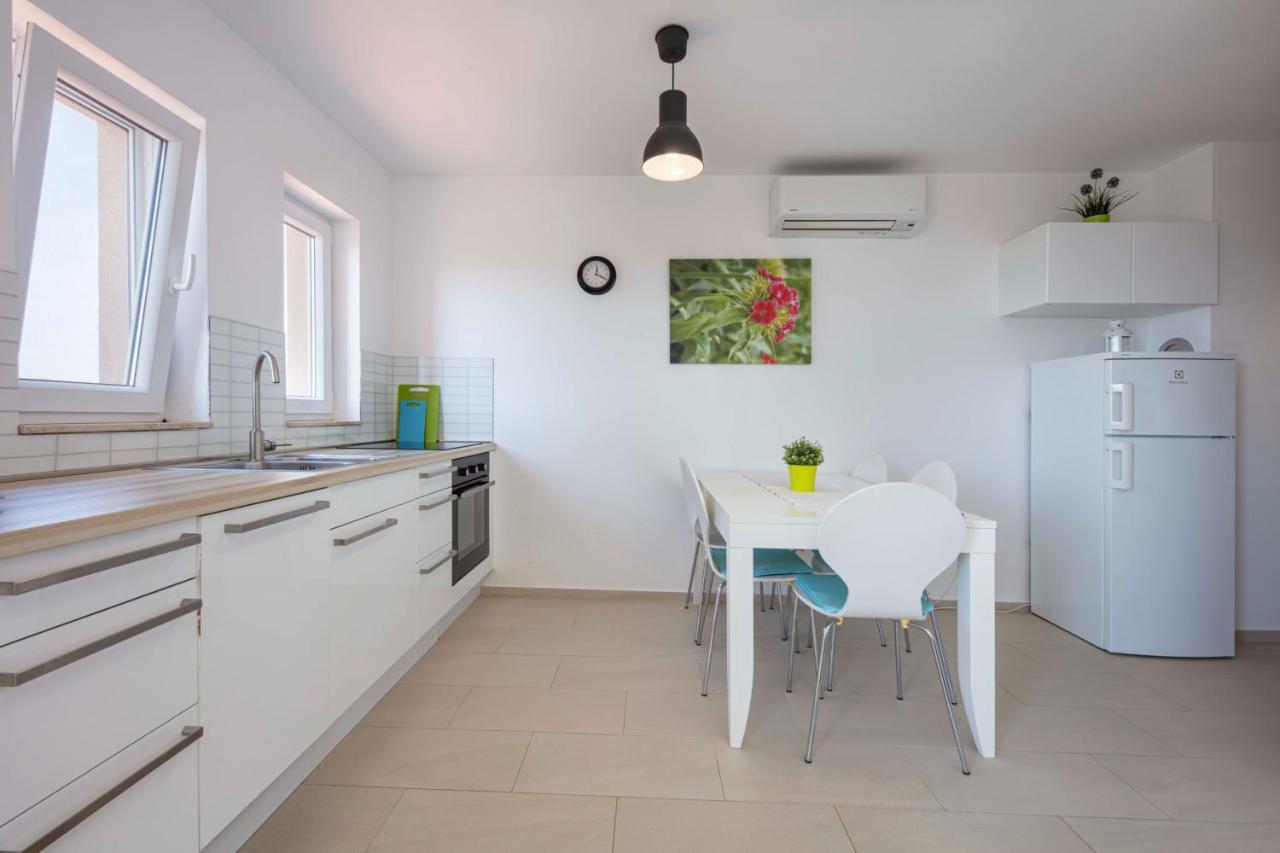 Linardići Vila More&More מראה חיצוני תמונה